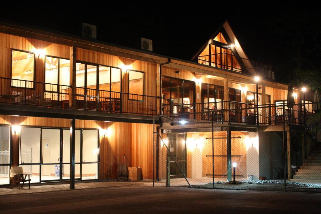 Oreti Village Resort Turangi Buitenkant foto